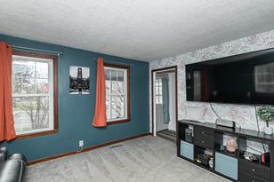 102 9th St W - Photo 12