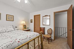 5675 Brandlwood Ct - Photo 10