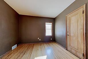 1946 Cottage Ave E - Photo 4