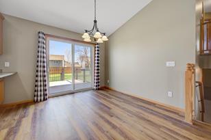 333 Inverness Dr - Photo 6