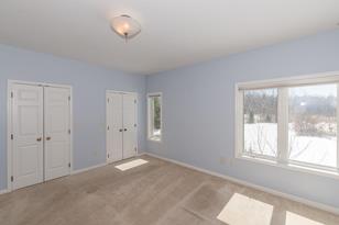 1067 Holton Ave - Photo 8