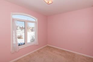 1067 Holton Ave - Photo 14