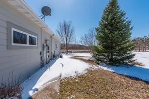 1067 Holton Ave - Photo 16