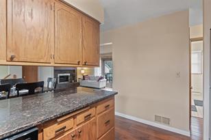 221 Yoho Dr - Photo 16