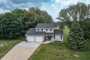 1064 Idso Ct - Photo 12