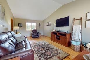 1064 Idso Ct - Photo 4