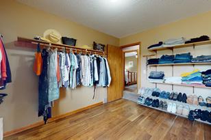 1064 Idso Ct - Photo 8