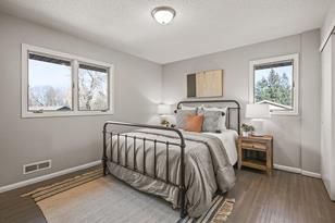 5249 W 95th St - Photo 20