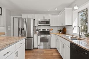 5249 W 95th St - Photo 10