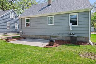 1679 Rose Ave E - Photo 16