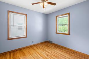 1679 Rose Ave E - Photo 4