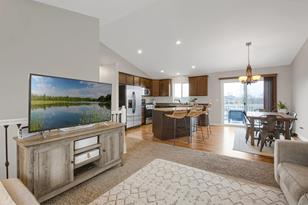 6454 Mason Ave NE - Photo 4