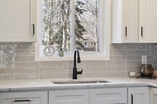 8226 Hiawatha Ave - Photo 4