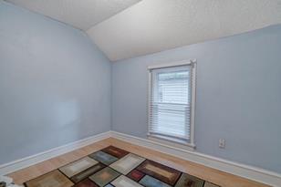 640 Van Buren St NE - Photo 18