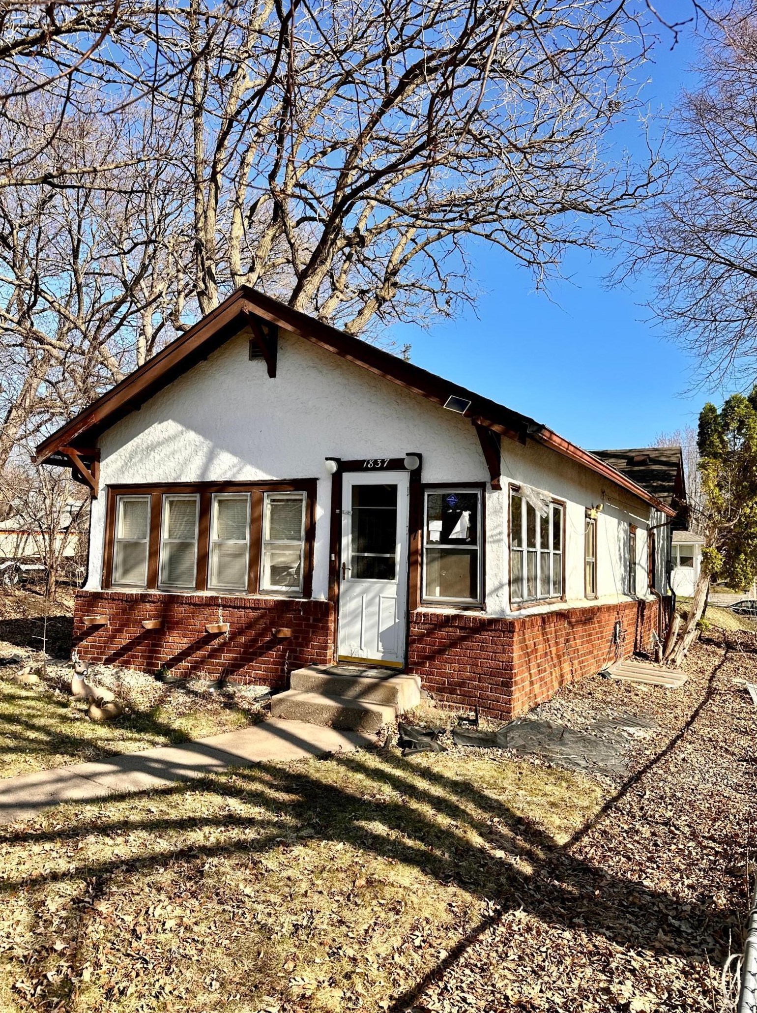 1837 York Ave, Saint Paul, MN 55119-3409