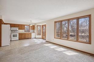12858 Essex Way - Photo 4