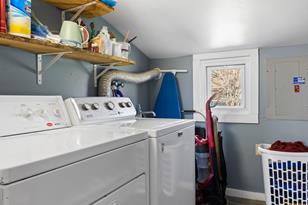 12782 Meadowvale Rd NW - Photo 16