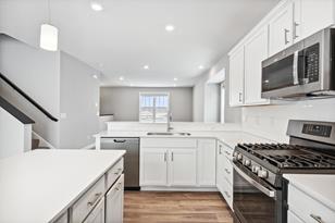 7550 38th St N - Photo 4