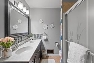 1432 Parkview Ln NE - Photo 4