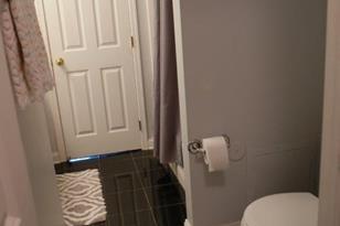 5630 Winnetka Ave N - Photo 8