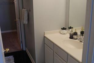 5630 Winnetka Ave N - Photo 6