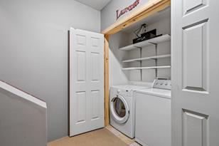 1584 Merrill St - Photo 32