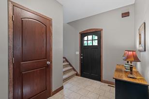 1584 Merrill St - Photo 6