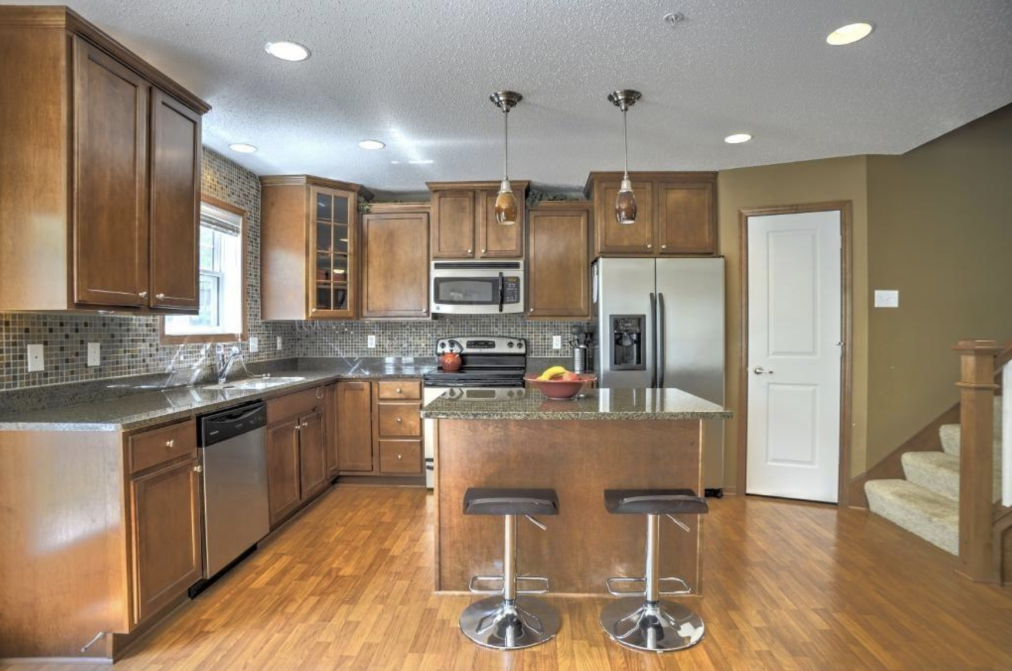15643 60th Ave, Minneapolis MN  55446-4581 exterior