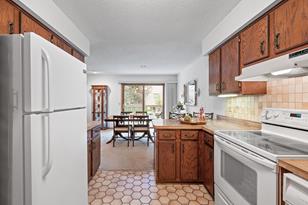 2527 Rose Ave E - Photo 8