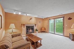2527 Rose Ave E - Photo 18