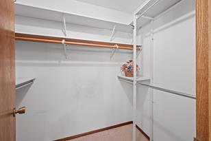 2527 Rose Ave E - Photo 16