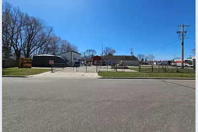 130 Cleveland Street N, Cambridge, MN 55008 - Photo 2