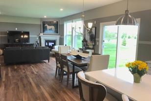 253 4th St NW - Photo 4