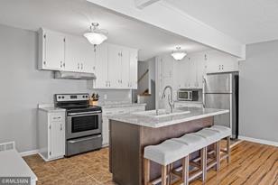 2415 Ronald Ave - Photo 4