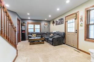 825 Springen Ave - Photo 22