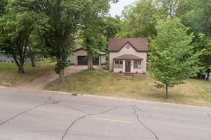 825 Springen Ave - Photo 36