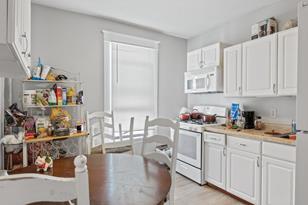 61 Delos St W - Photo 24