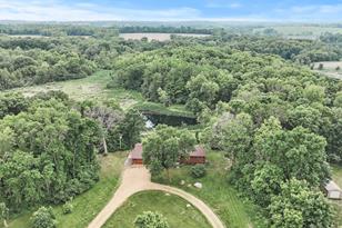 3555 Chippewa Rd - Photo 40