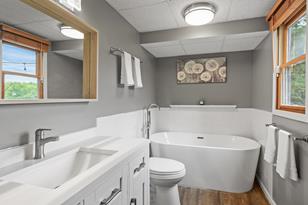 3555 Chippewa Rd - Photo 26