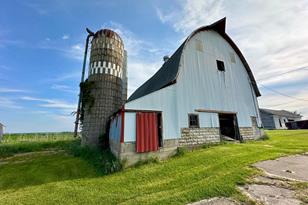 24045 Hartwood Dr - Photo 10