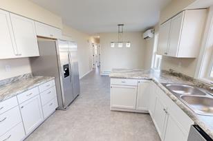 205 5th Street NW - Photo 4