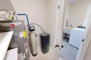 205 5th Street NW - Photo 28