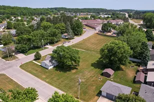 1003 Grand St SE, Chatfield, MN 55923 - Photo 10