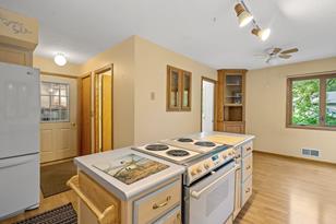 810 Everett Dr - Photo 6