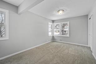 253 Hawes Ave - Photo 8