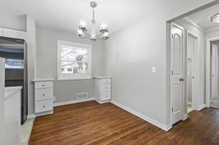 253 Hawes Ave - Photo 4