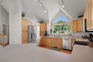 2972 Clary Ct - Photo 4
