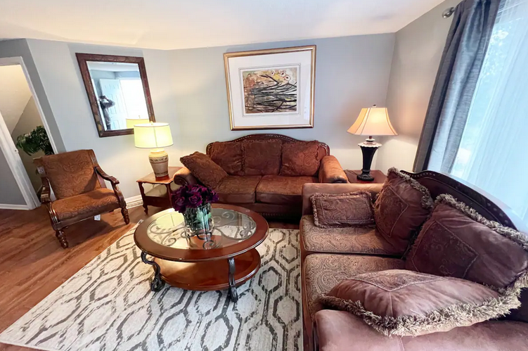 1611 Glenwood Ave #4, Minneapolis, MN 55405