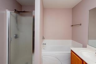 1646 Liberty Cir - Photo 10