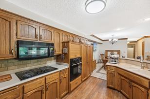 2333 Hawthorn Hill Road NE - Photo 4